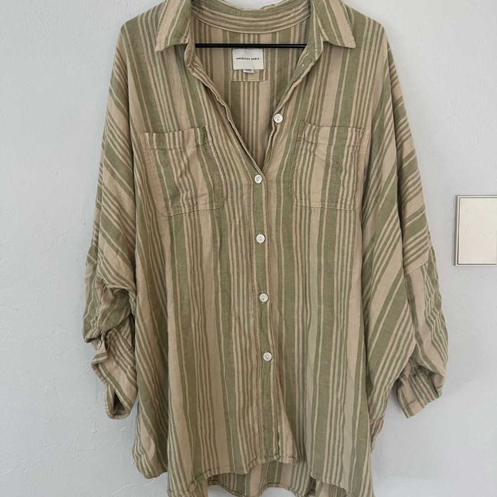 American Eagle top